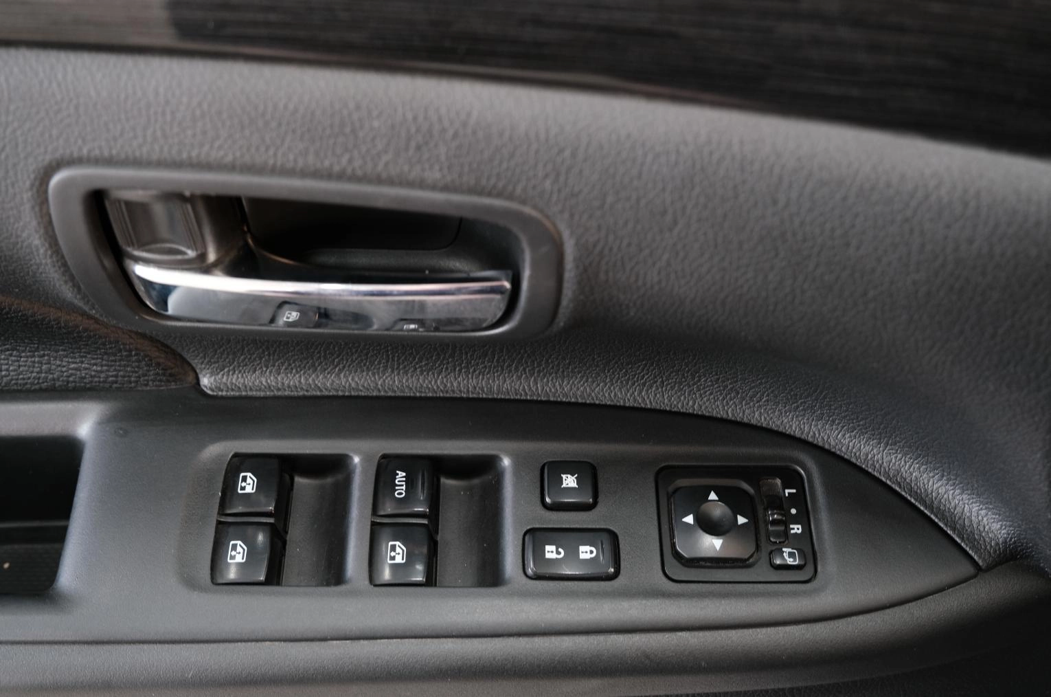 Mitsubishi Outlander 8 из 24