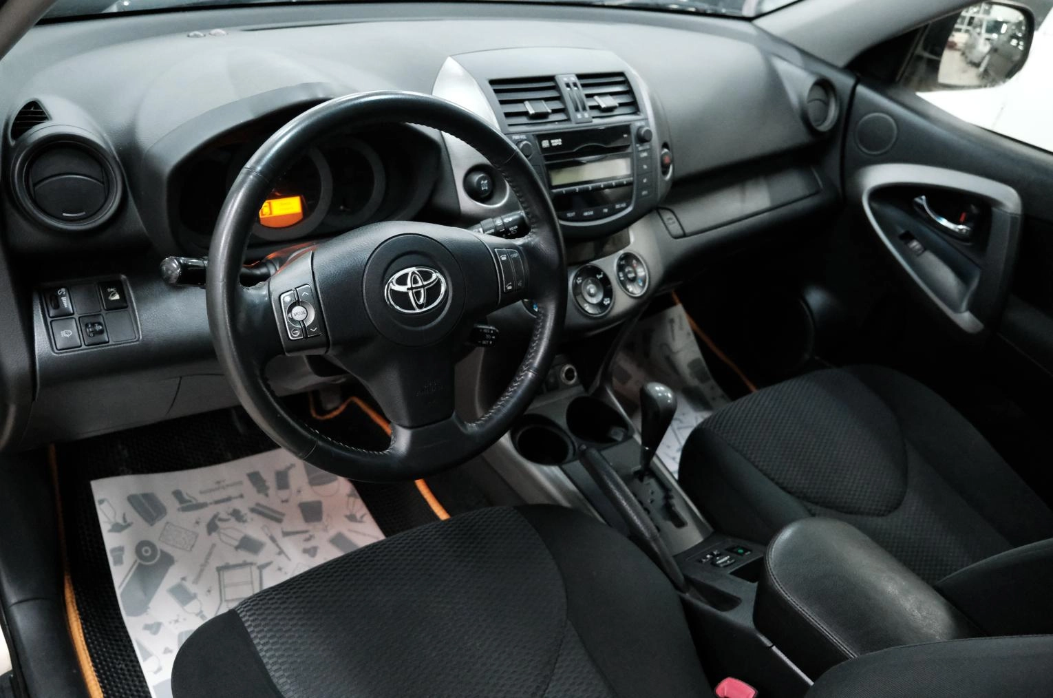 Toyota RAV4 10 из 25