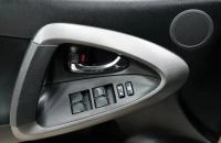 Toyota RAV4 8 из 25