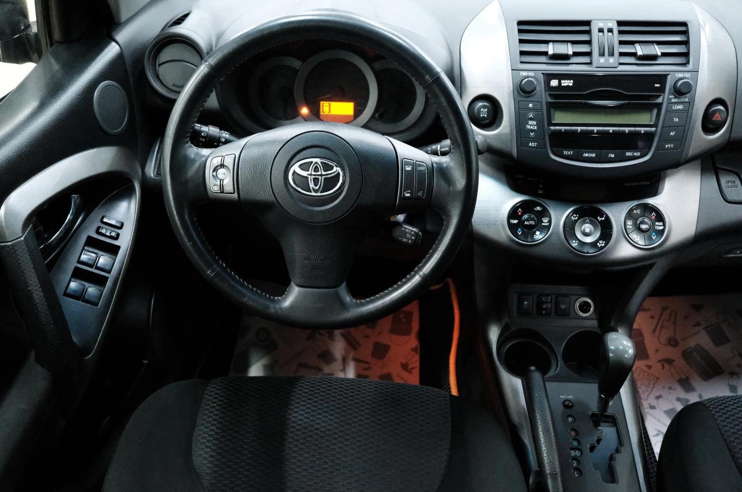 Toyota RAV4 11 из 25