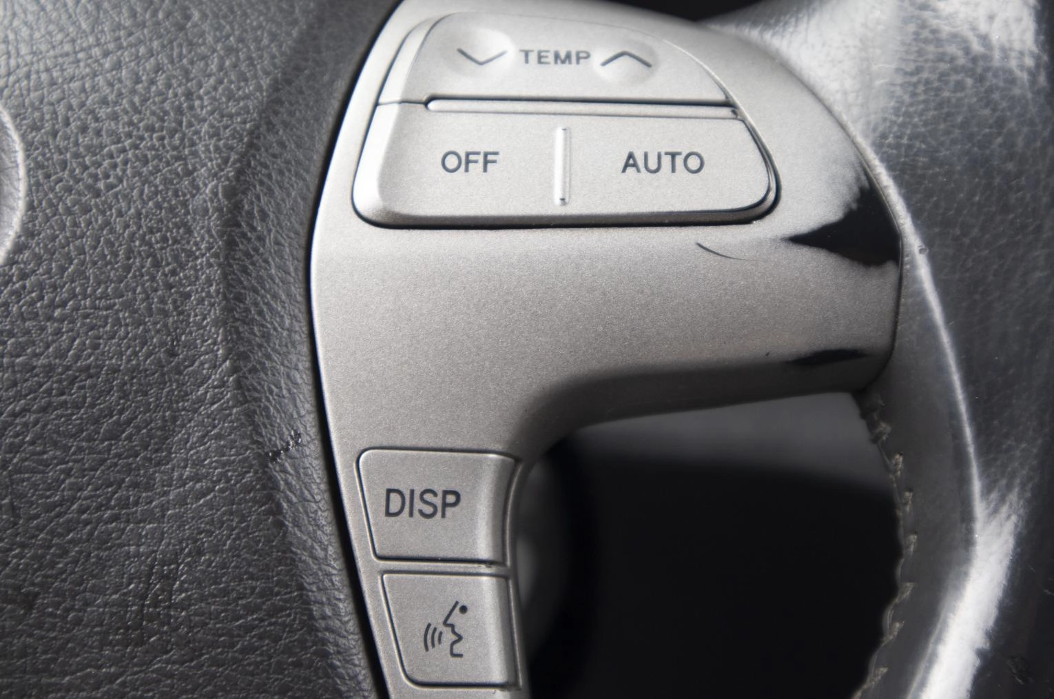 Toyota Camry 9 из 19