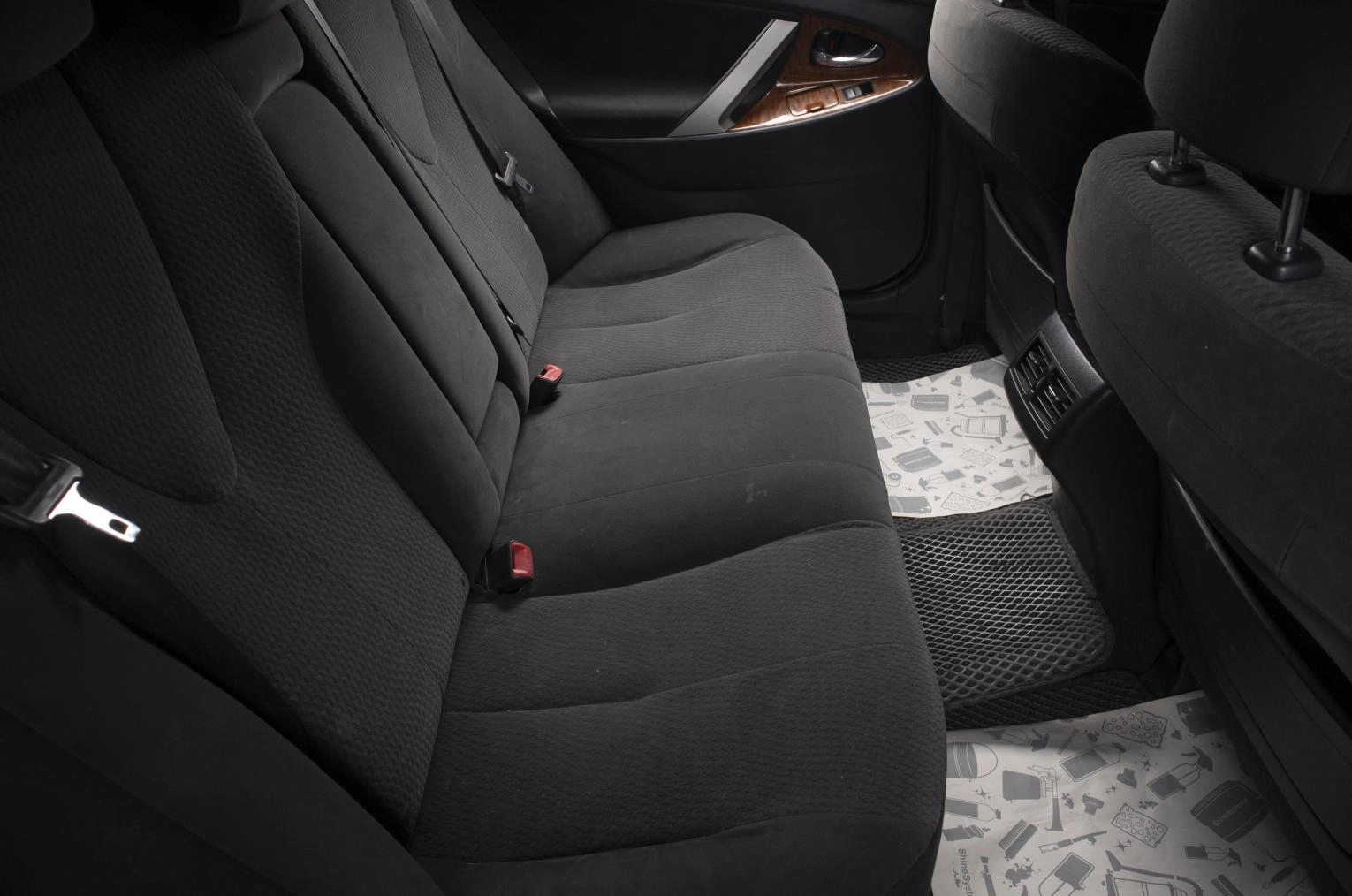 Toyota Camry 18 из 19