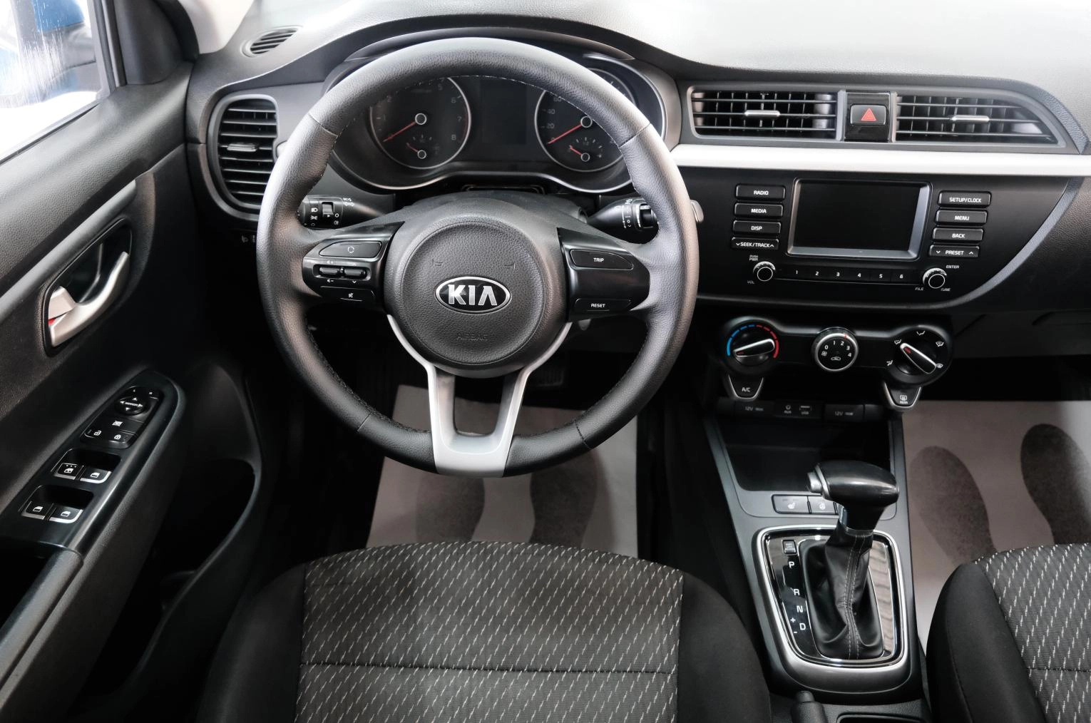 KIA Rio X-Line 11 из 24