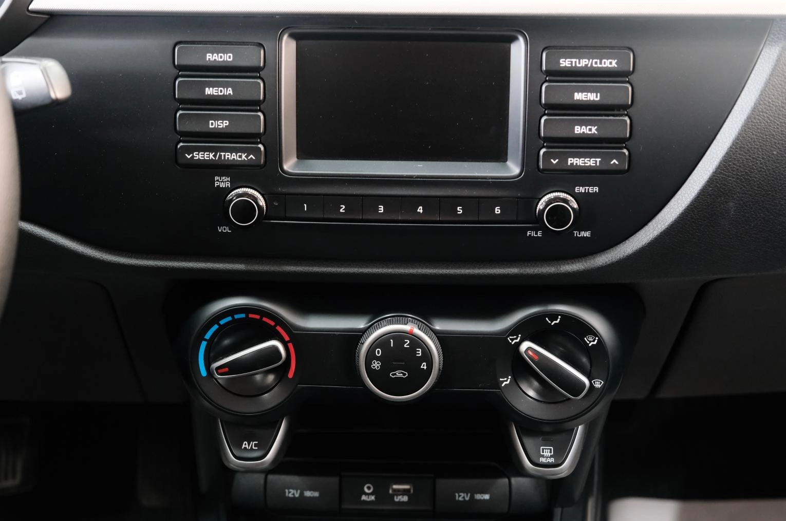 KIA Rio X-Line 17 из 24