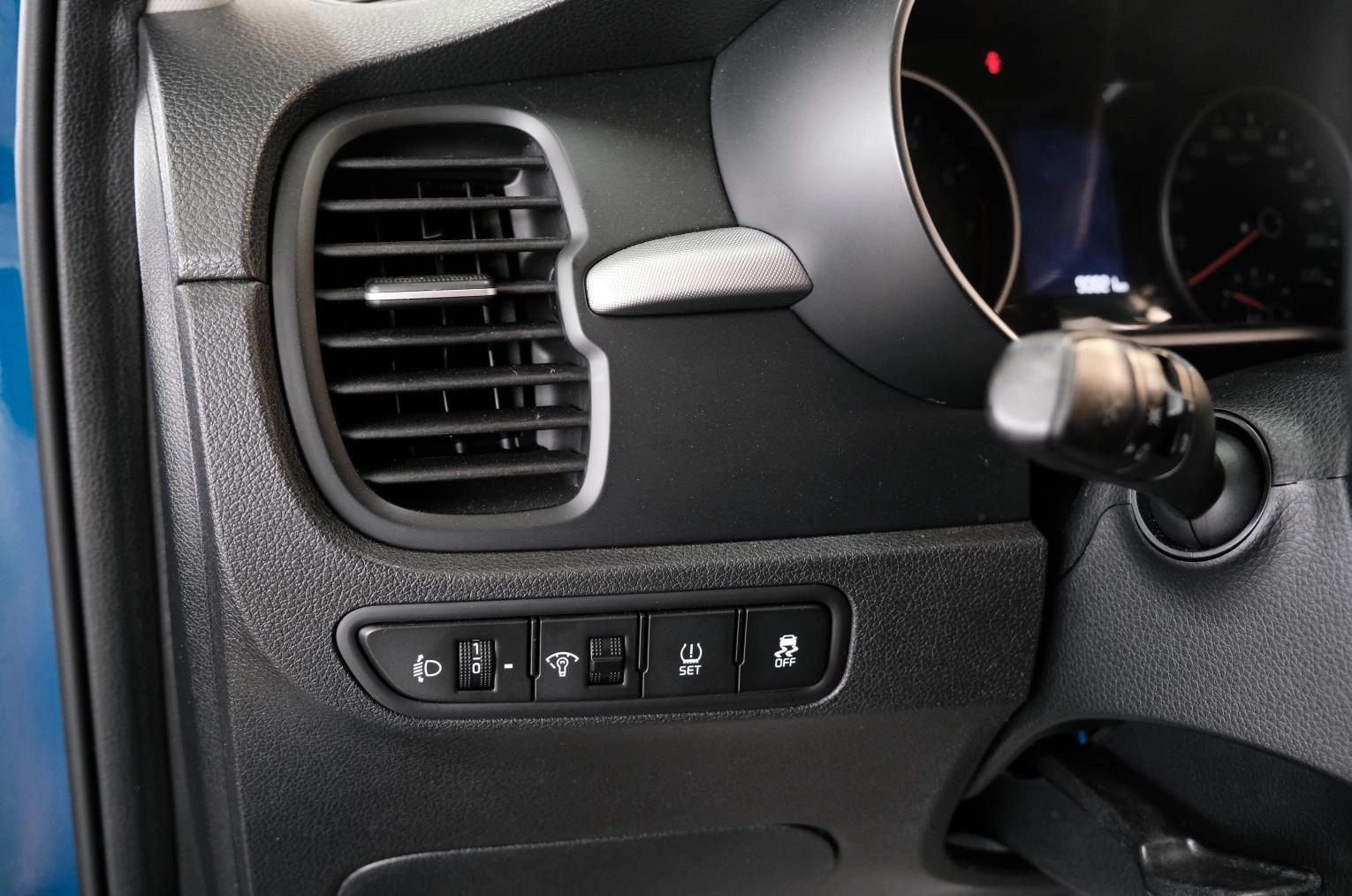KIA Rio X-Line 9 из 24