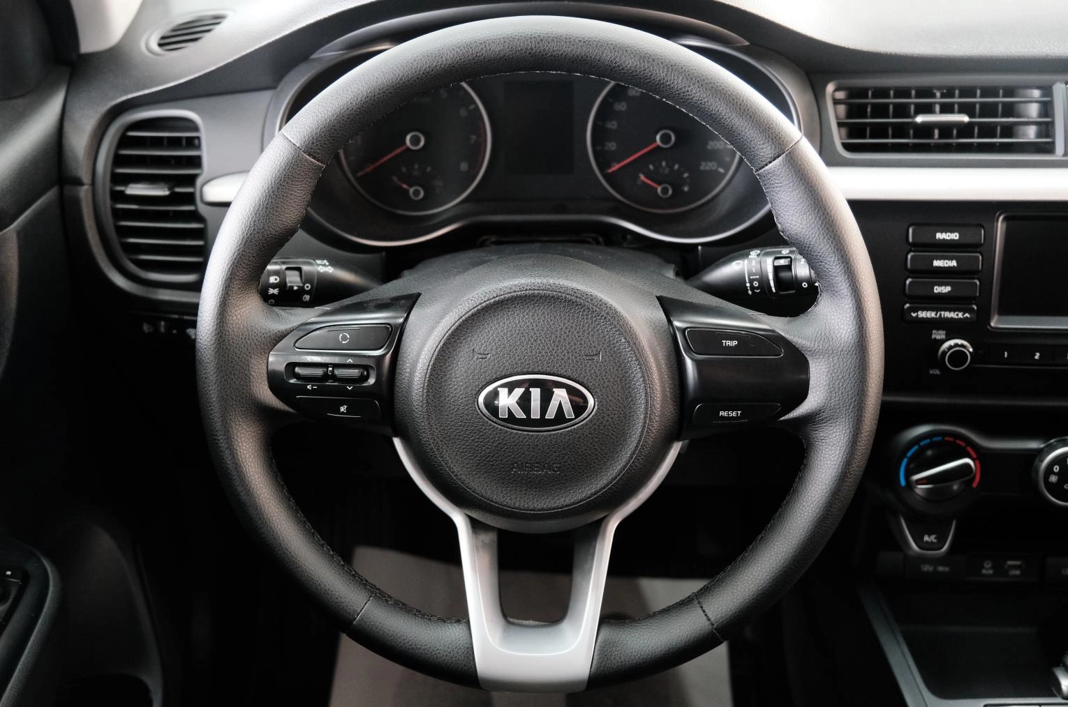 KIA Rio X-Line 12 из 24