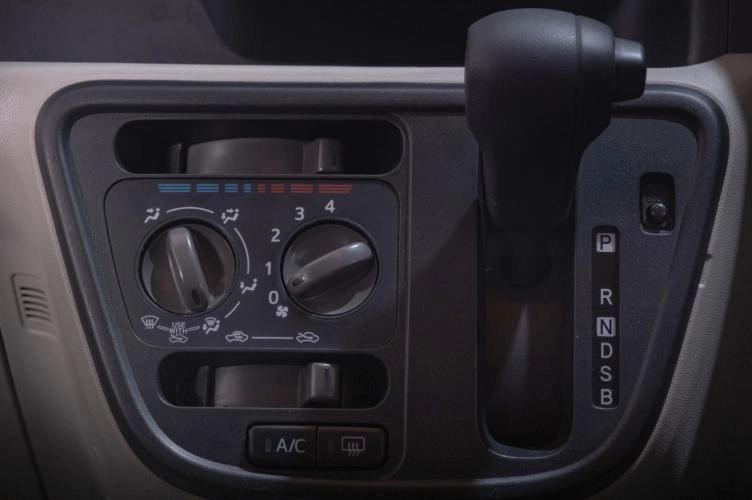 Toyota Passo 15 из 20