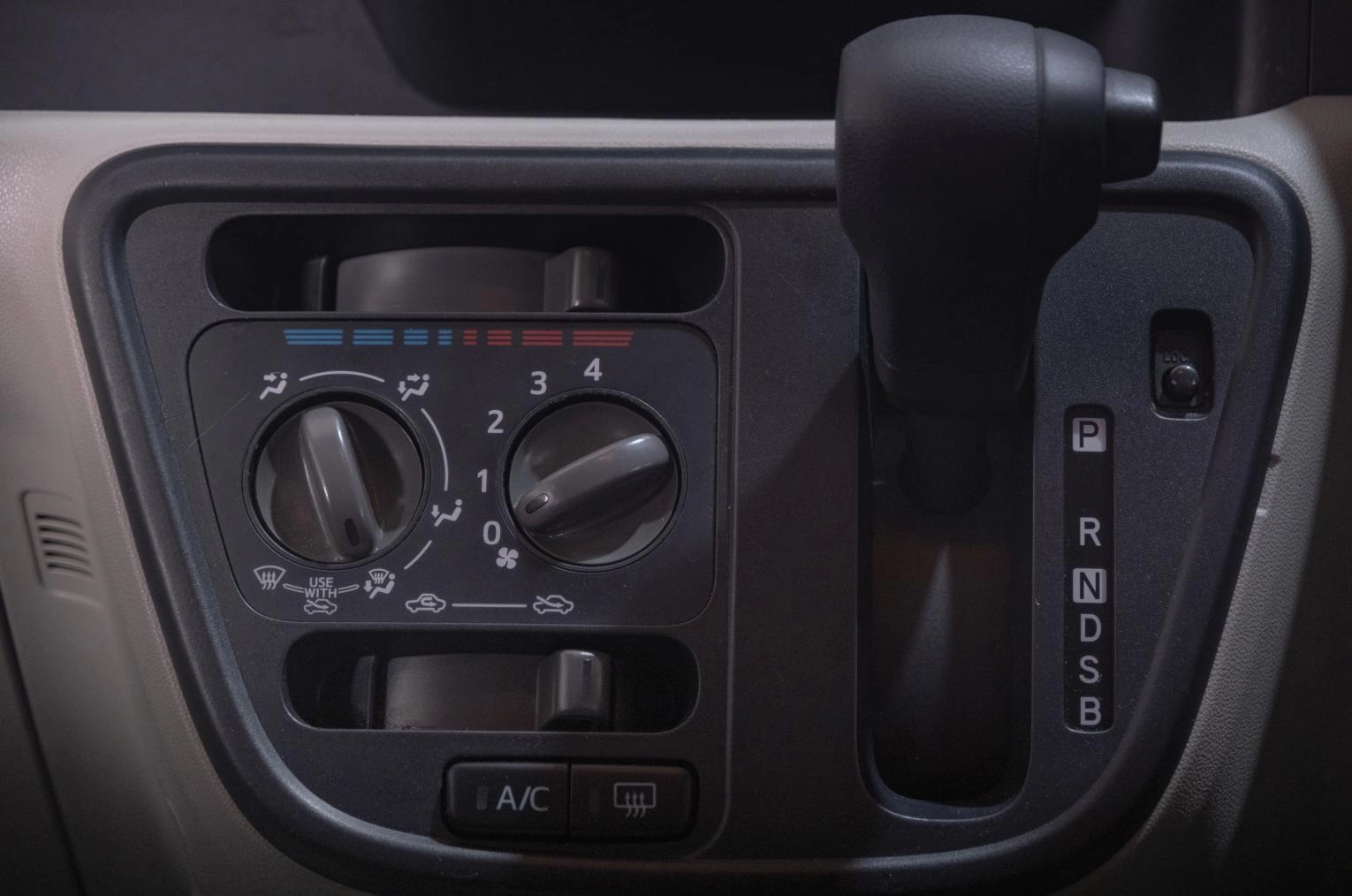 Toyota Passo 15 из 20