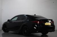 Toyota Camry 4 из 18