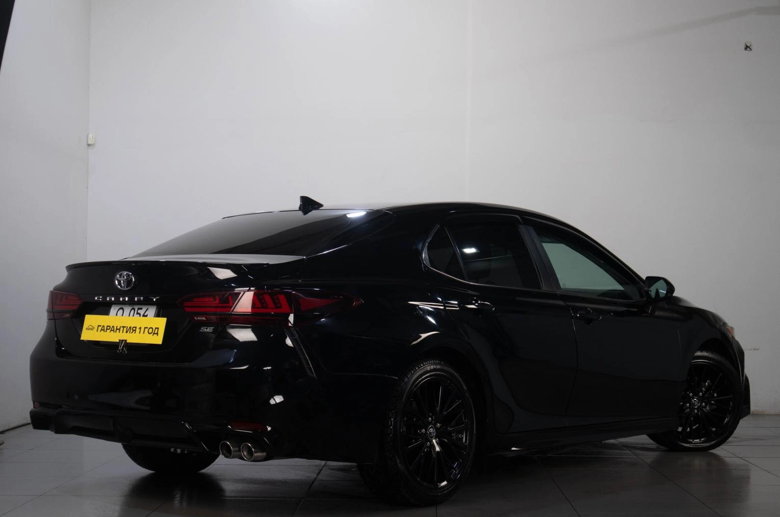 Toyota Camry 6 из 18