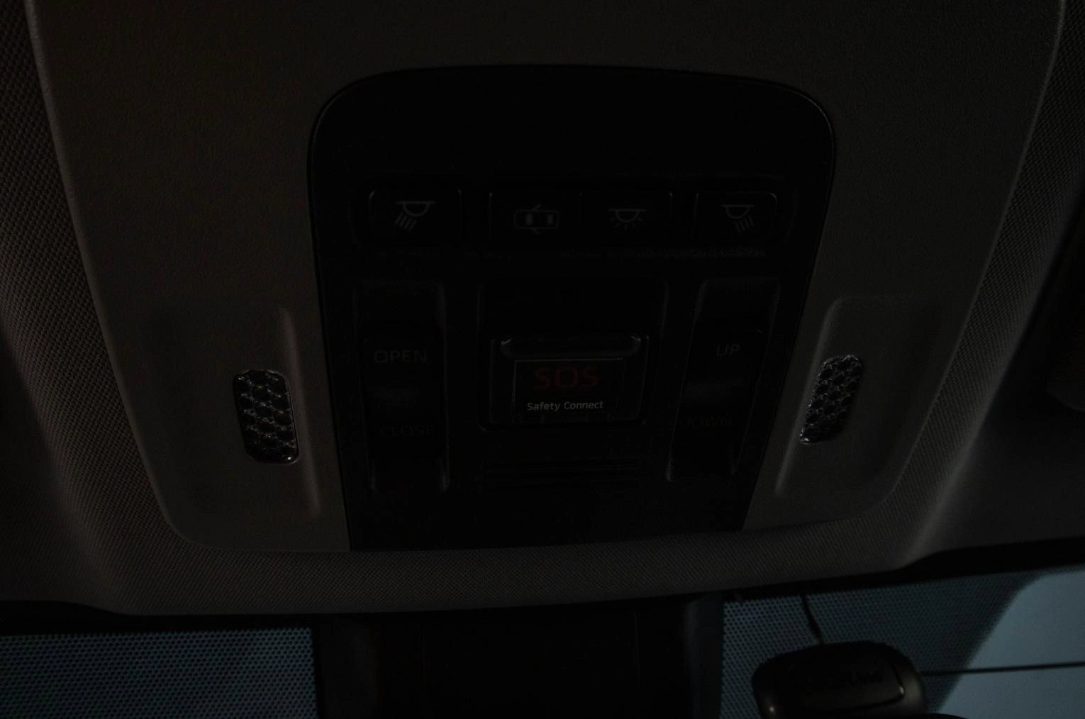 Toyota Camry 12 из 18