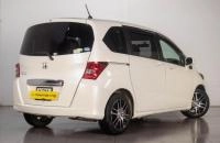 Honda Freed 6 из 17