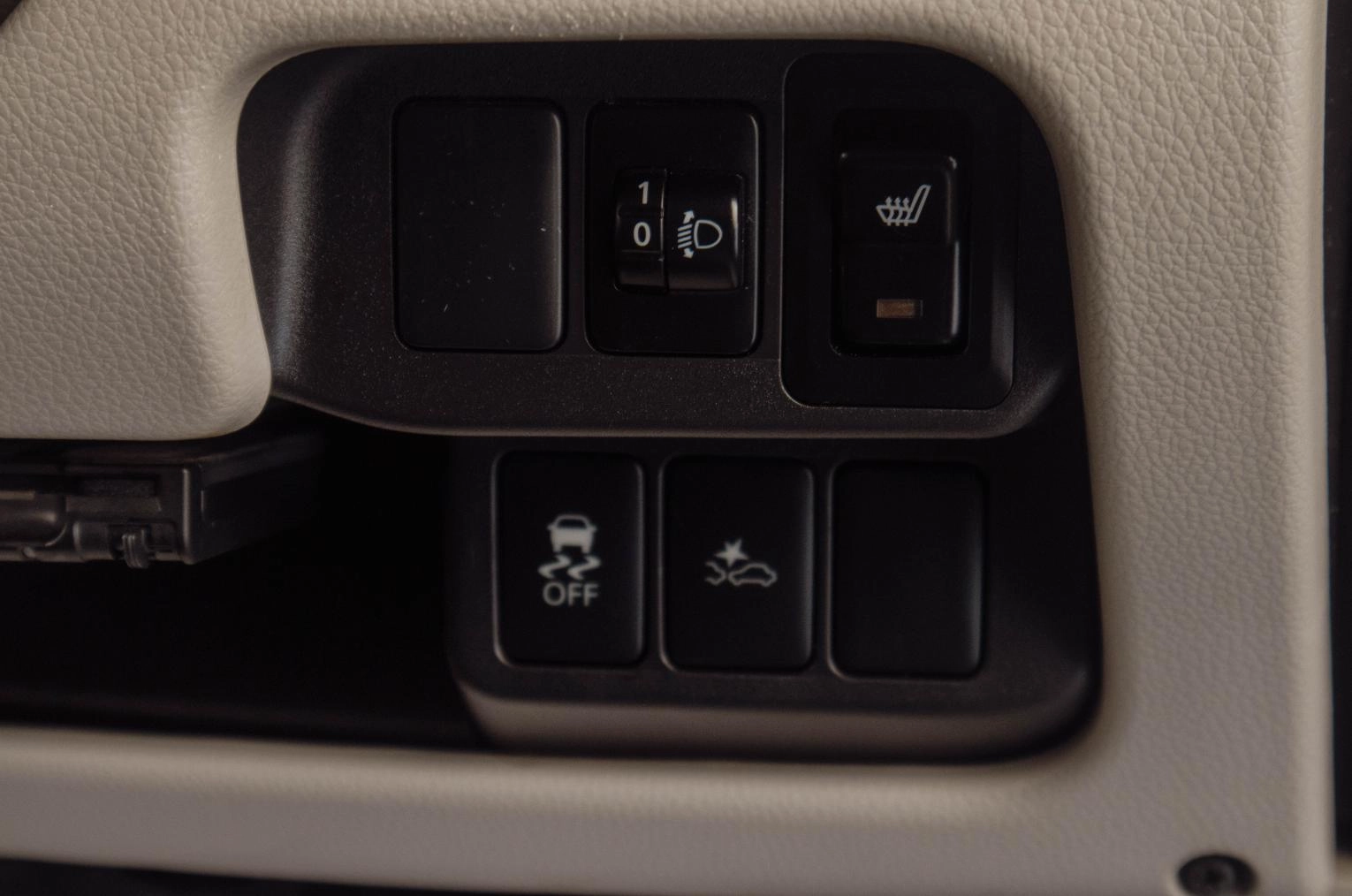 Mitsubishi EK Wagon 13 из 16