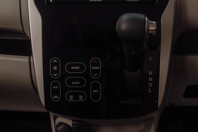 Mitsubishi EK Wagon 12 из 16