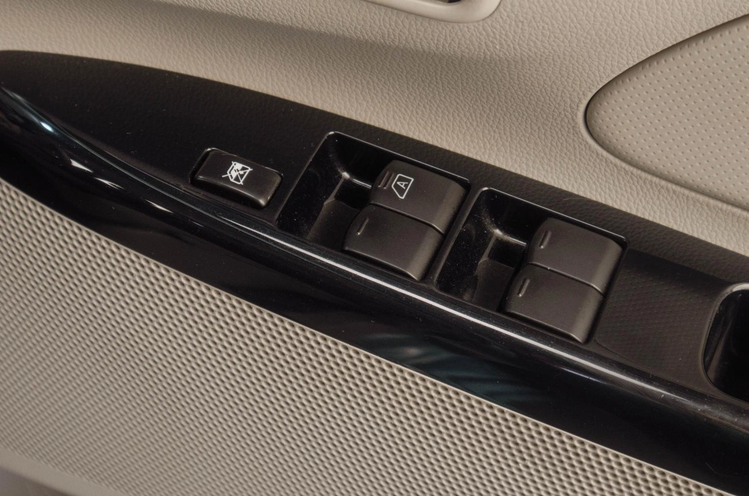 Mitsubishi EK Wagon 7 из 16