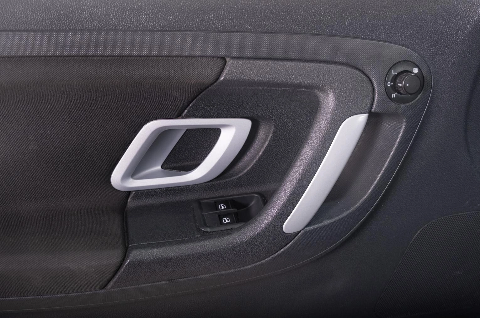 Skoda Fabia 16 из 19