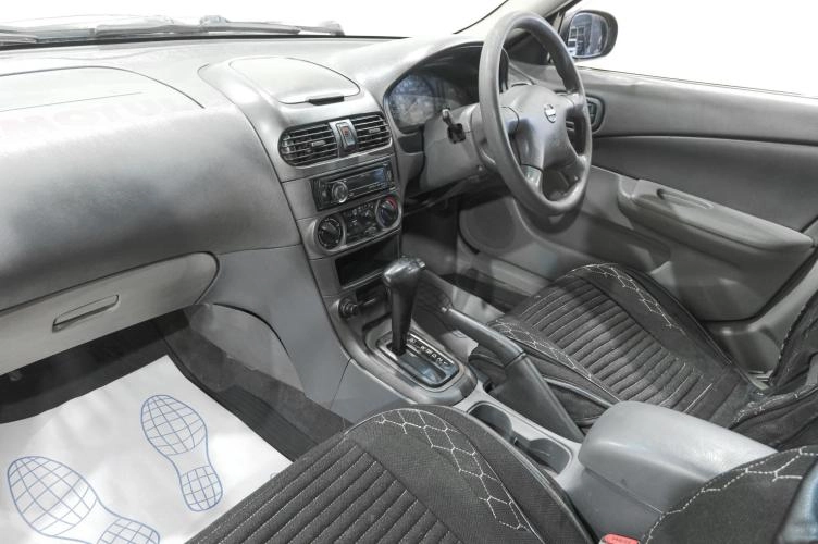 Nissan Sunny 8 из 14