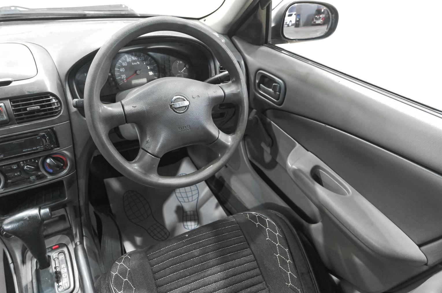 Nissan Sunny 11 из 14