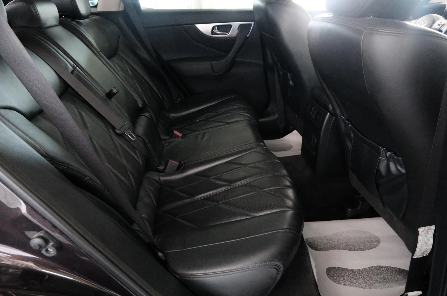 Infiniti FX50 24 из 25