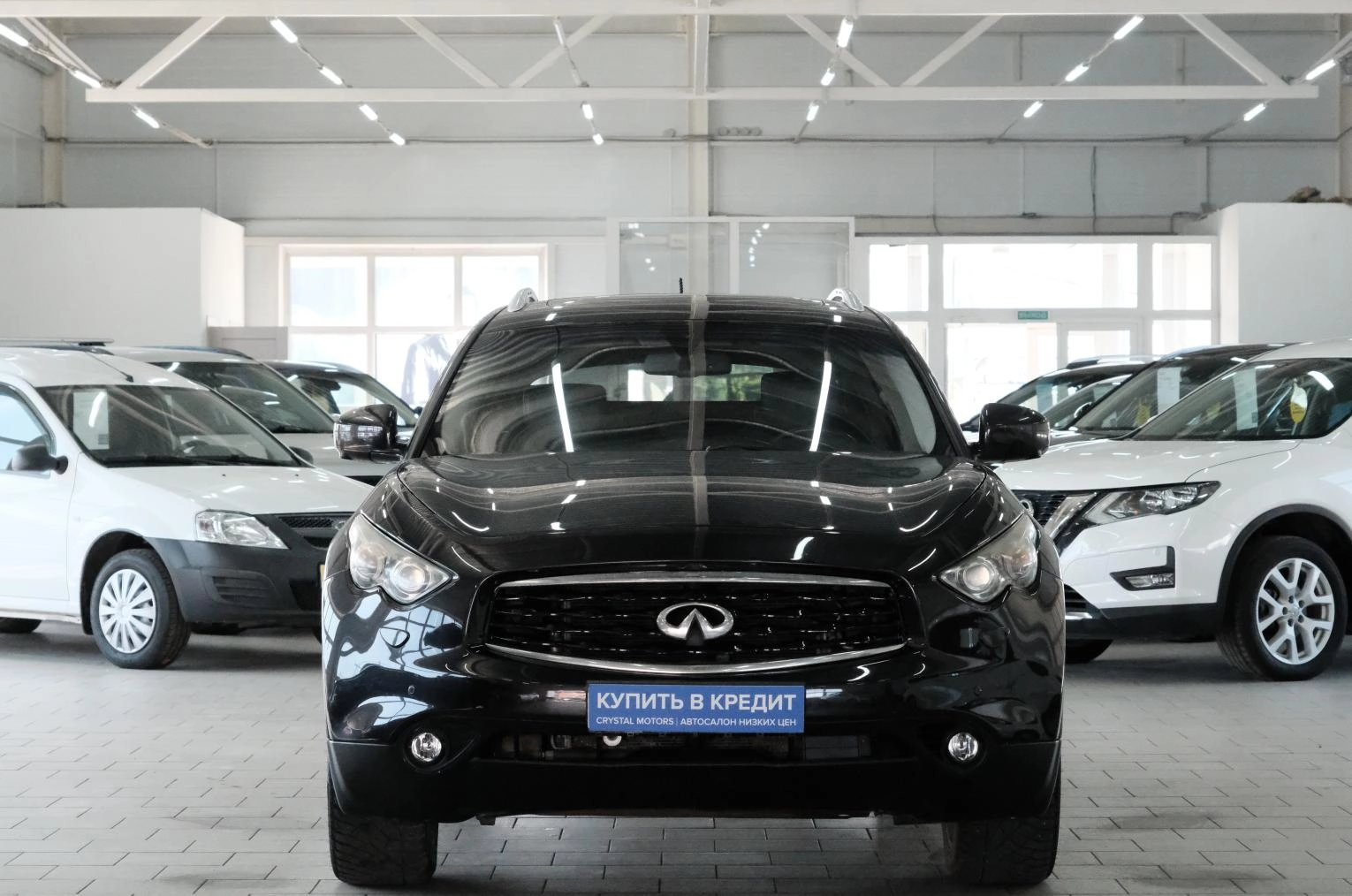 Infiniti FX50 2 из 25
