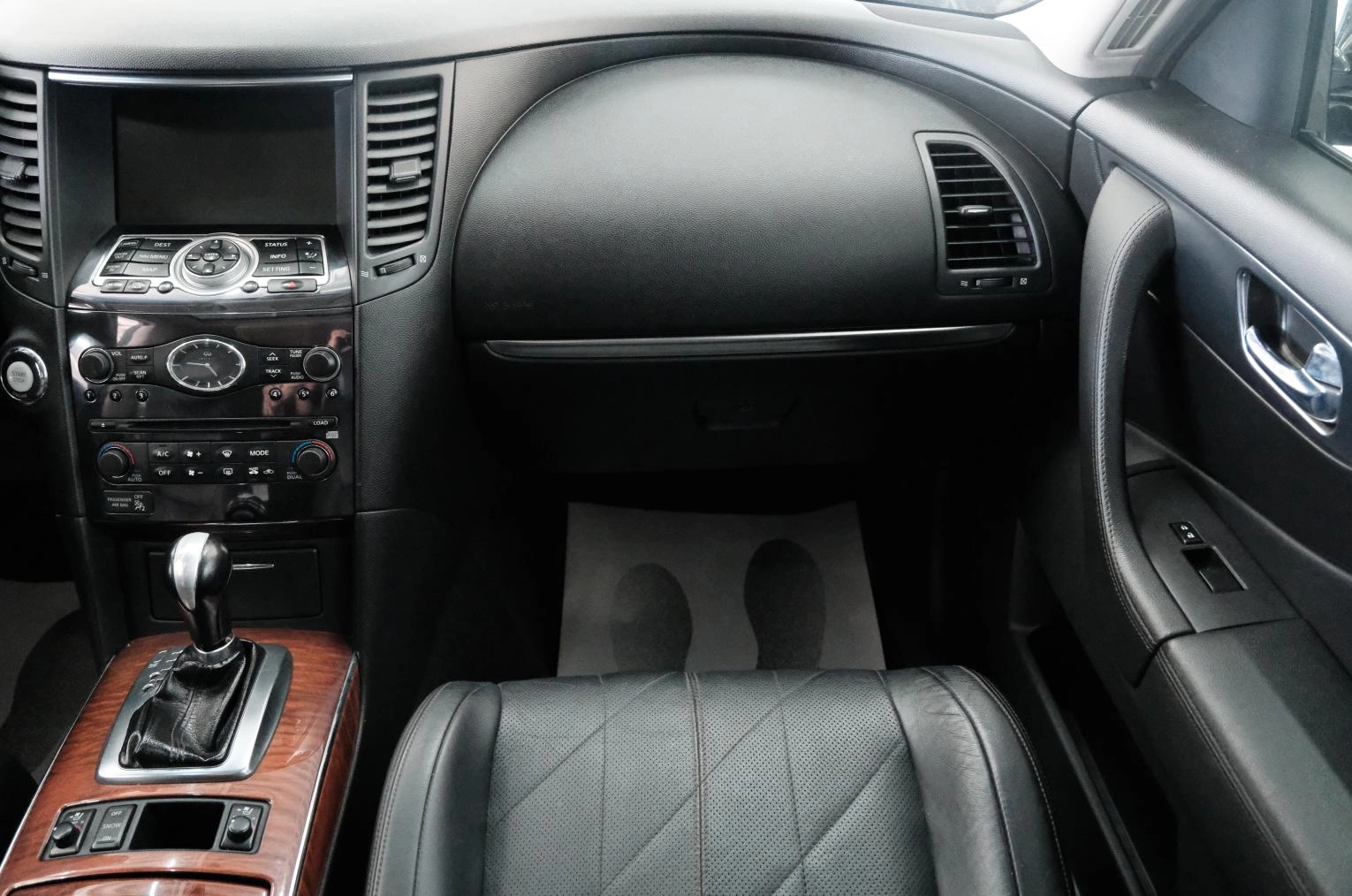 Infiniti FX50 20 из 25