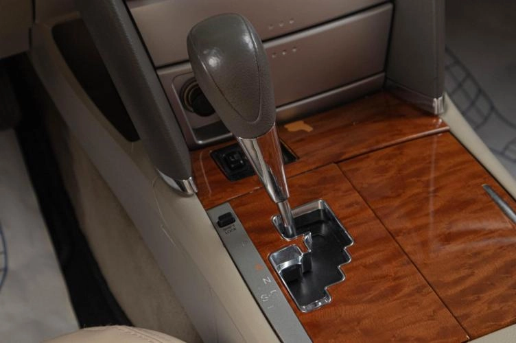 Toyota Camry 15 из 21