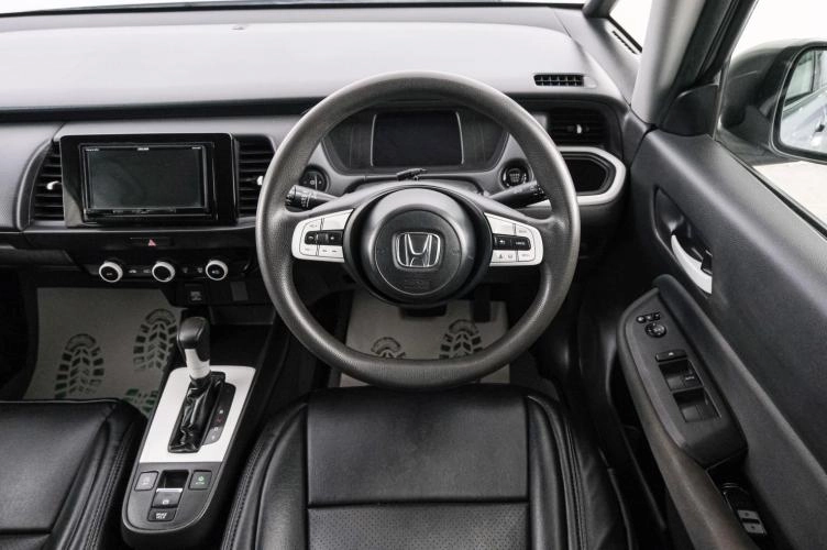 Honda Fit 14 из 22