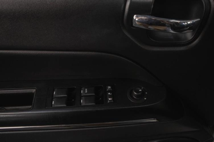 Jeep Compass 8 из 19