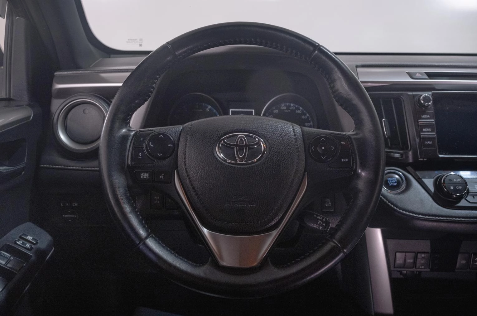 Toyota RAV4 14 из 22