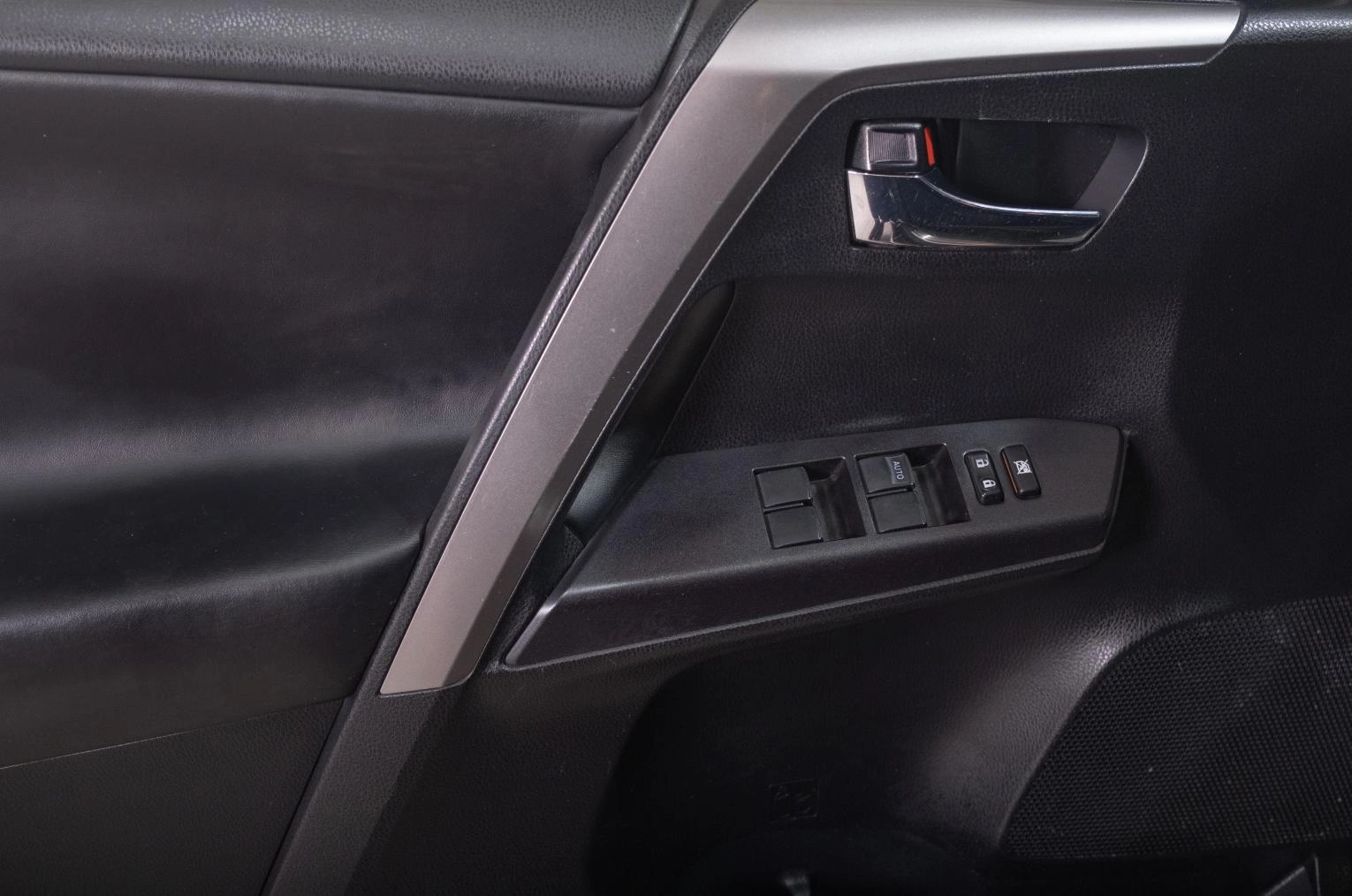 Toyota RAV4 12 из 22