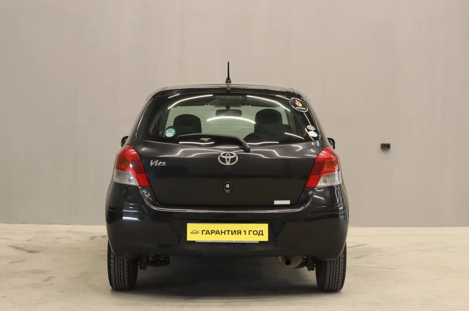 Toyota Vitz 4 из 16