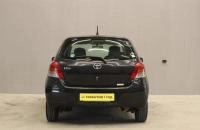 Toyota Vitz 4 из 16