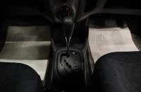 Toyota Vitz 10 из 16