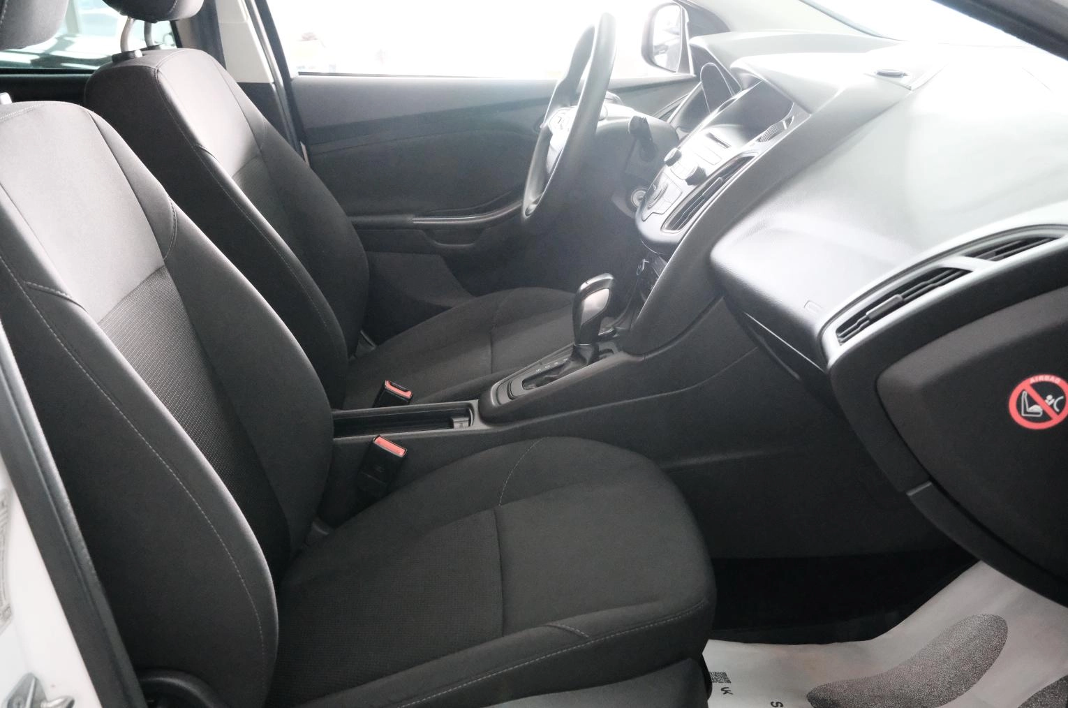 Ford Focus 21 из 24