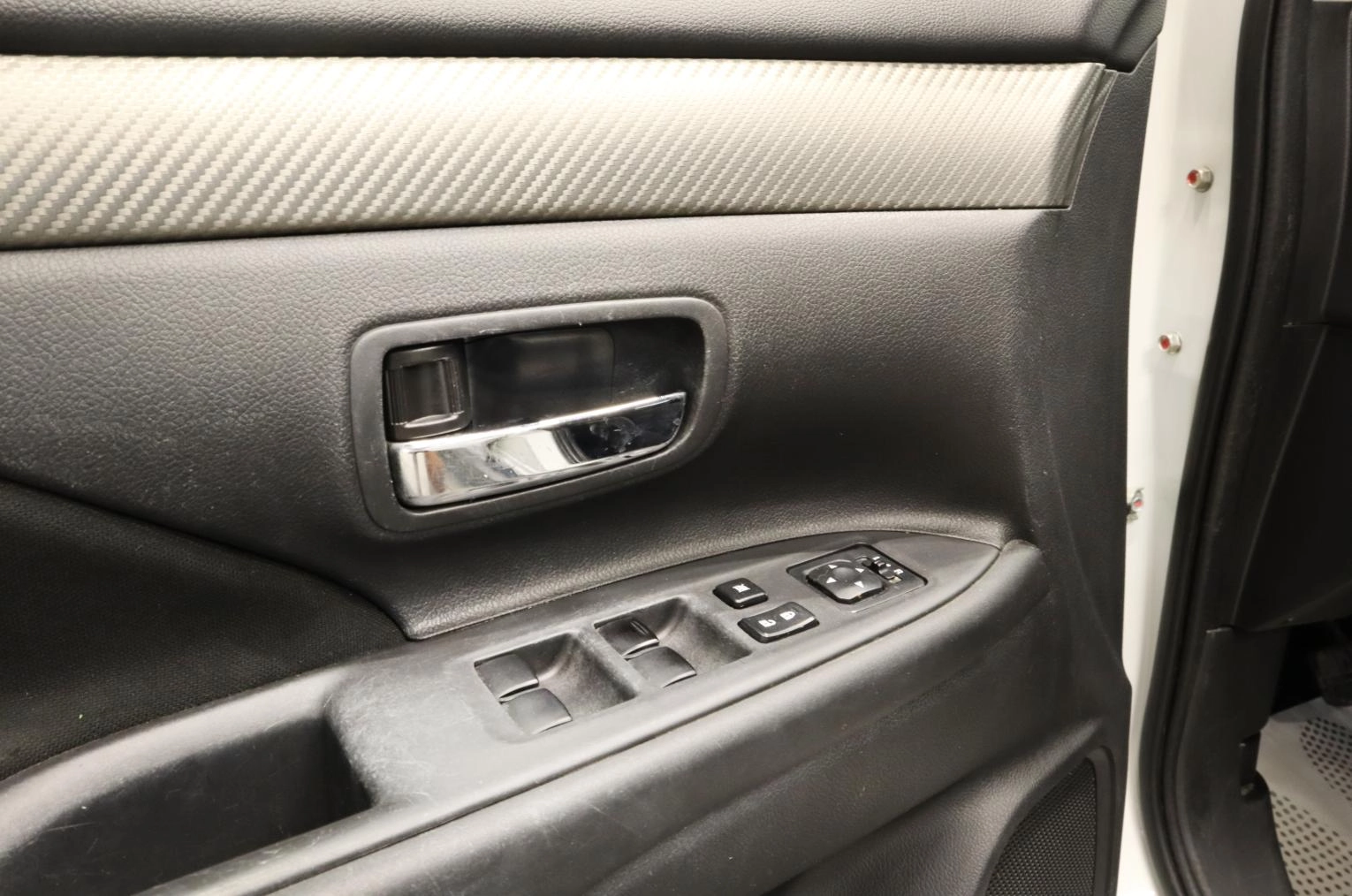 Mitsubishi Outlander 7 из 20