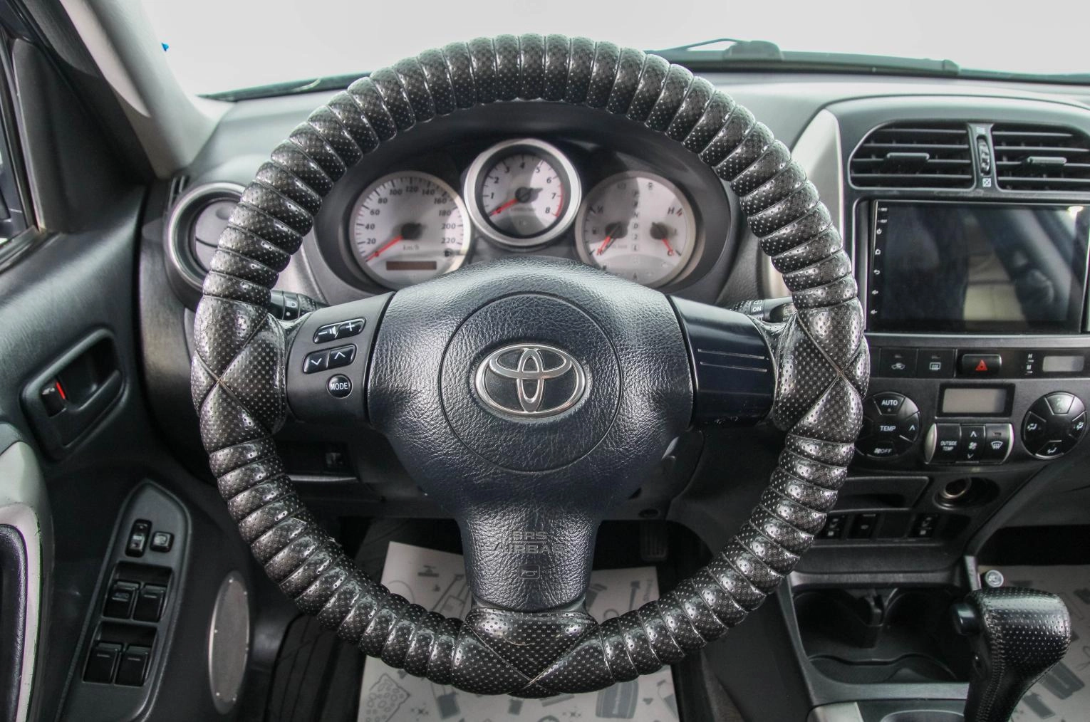 Toyota RAV4 14 из 24