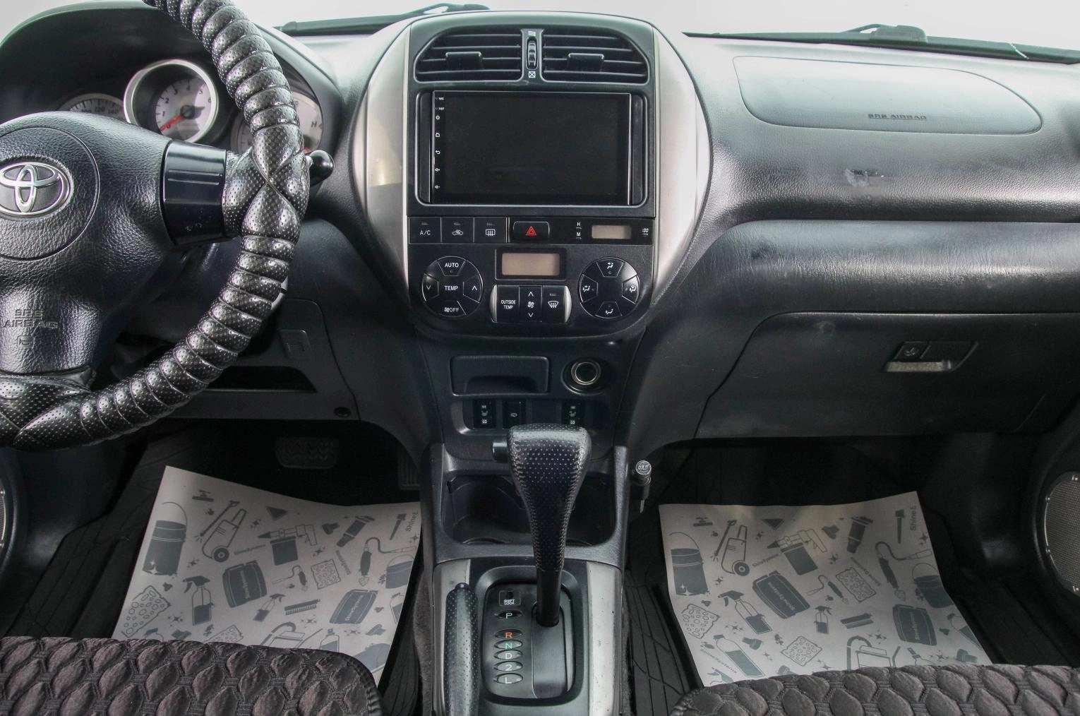 Toyota RAV4 17 из 24