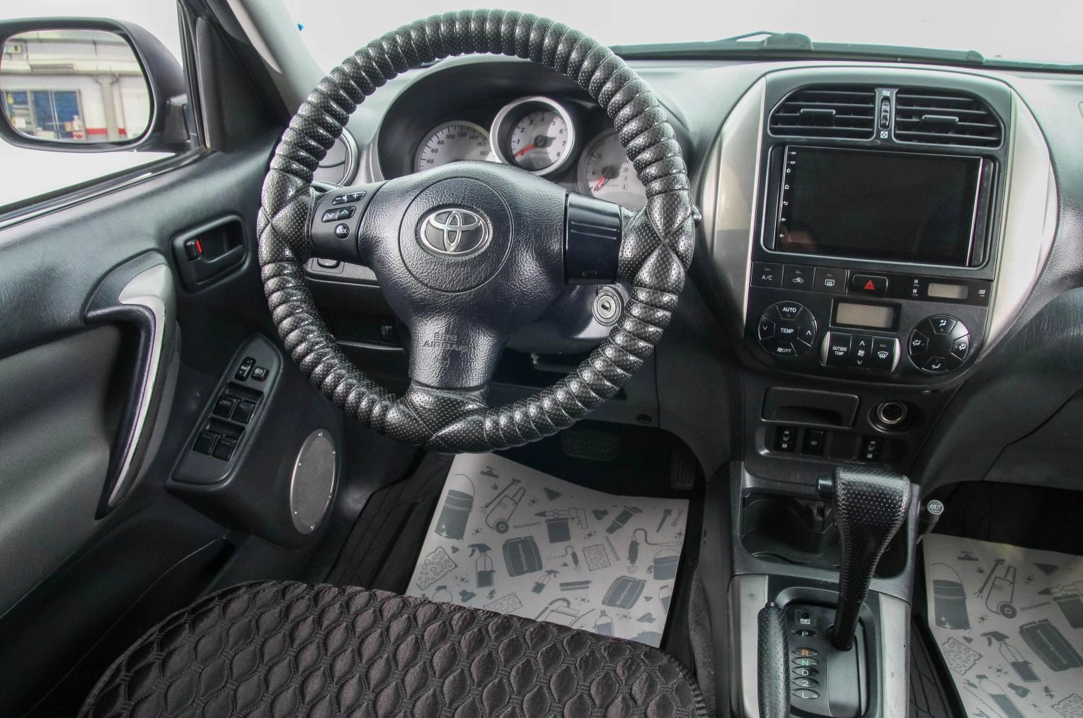 Toyota RAV4 16 из 24