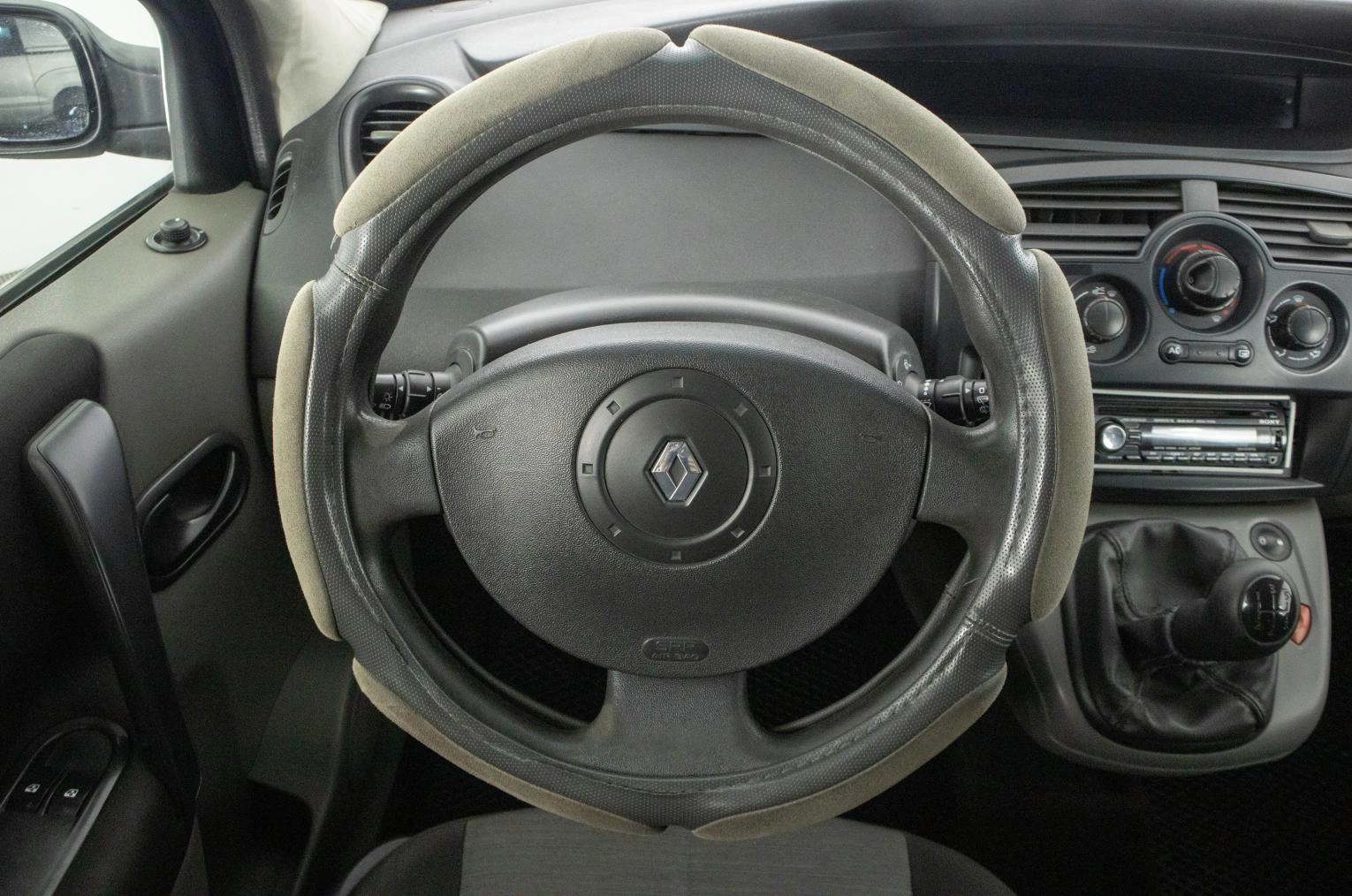 Renault Scenic 18 из 19