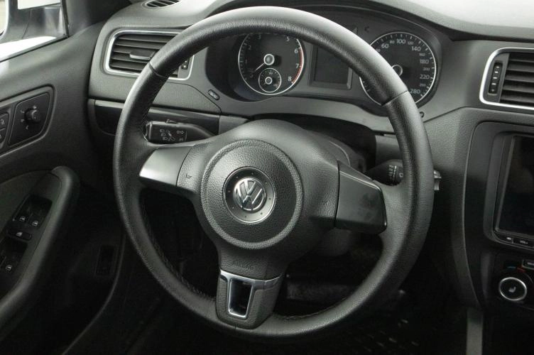 Volkswagen Jetta 12 из 22