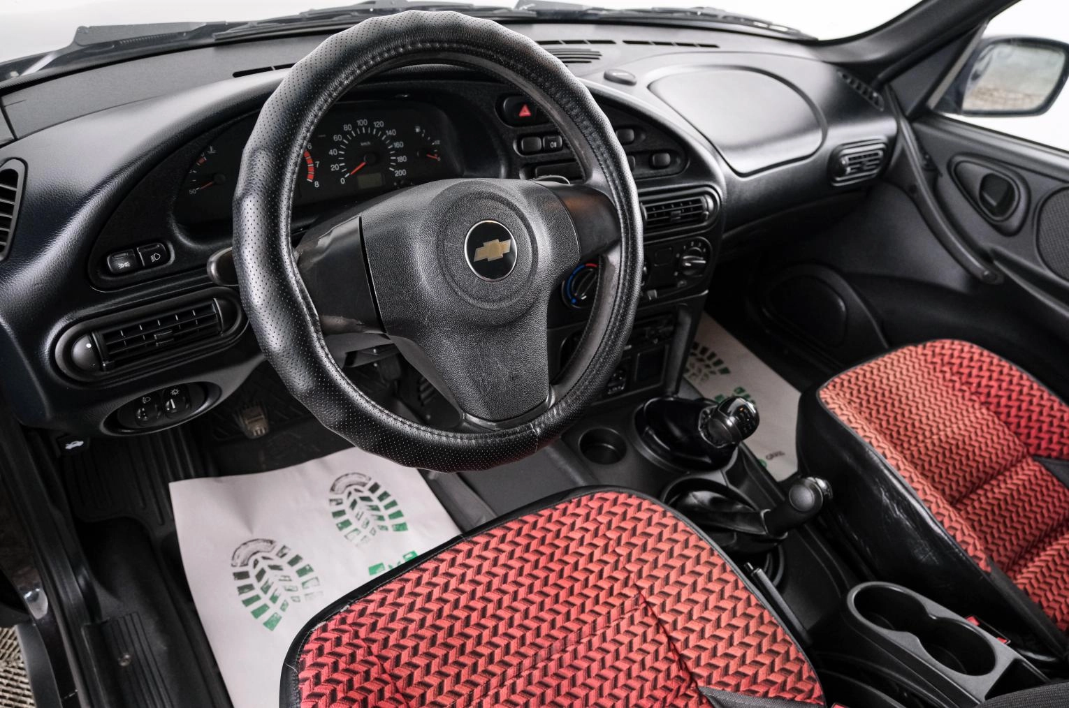 Chevrolet Niva 7 из 22