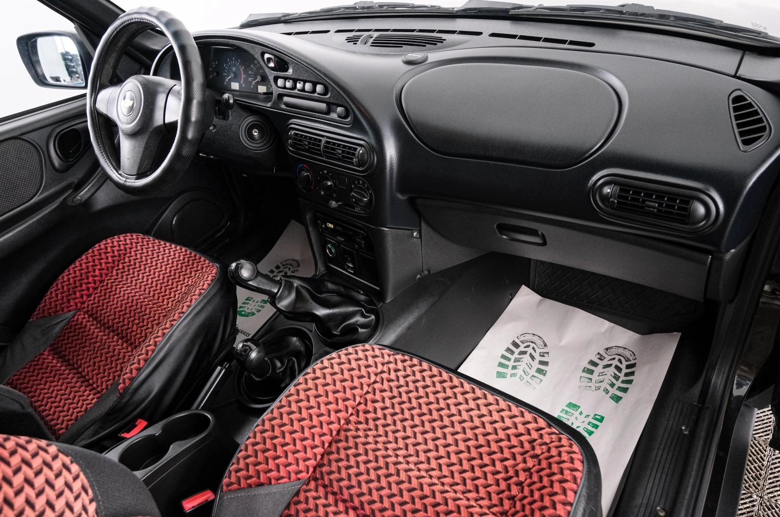 Chevrolet Niva 11 из 22