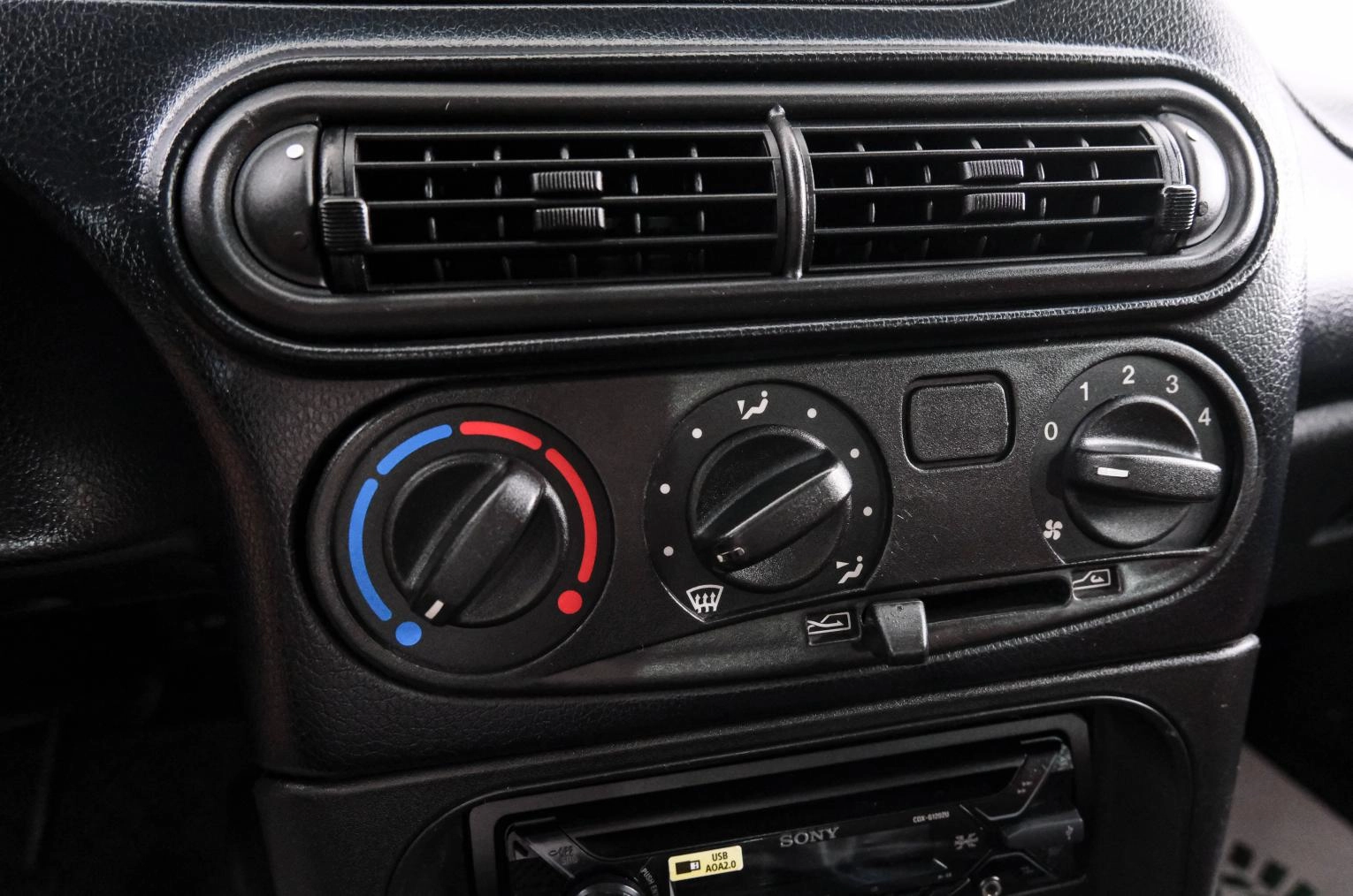 Chevrolet Niva 17 из 22