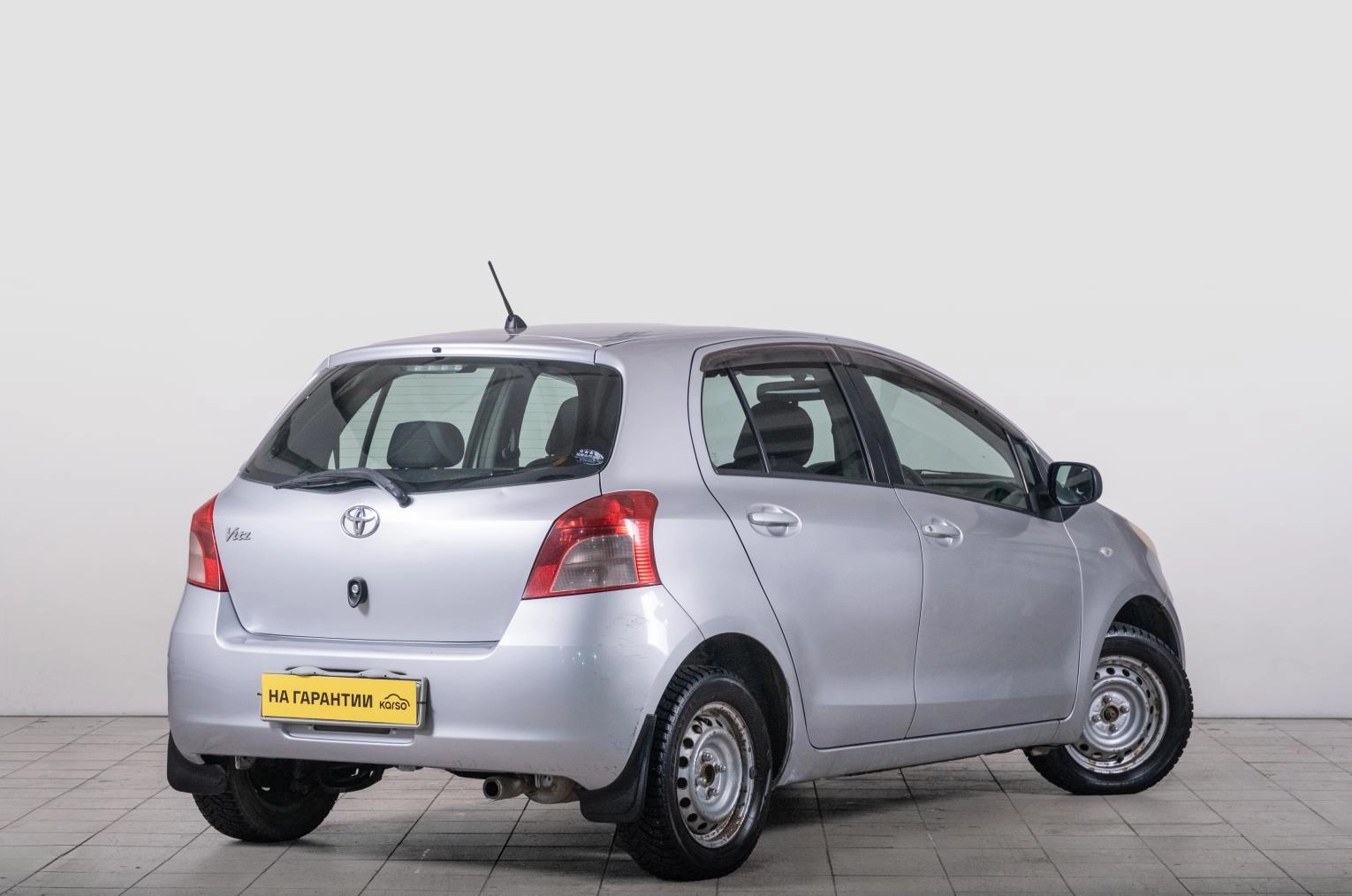 Toyota Vitz 6 из 19