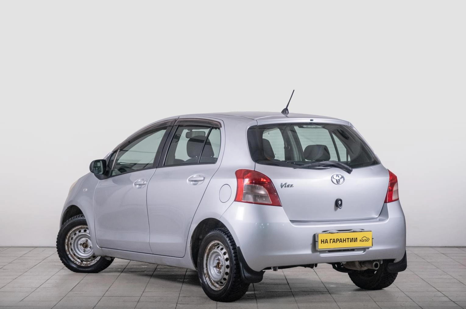 Toyota Vitz 5 из 19