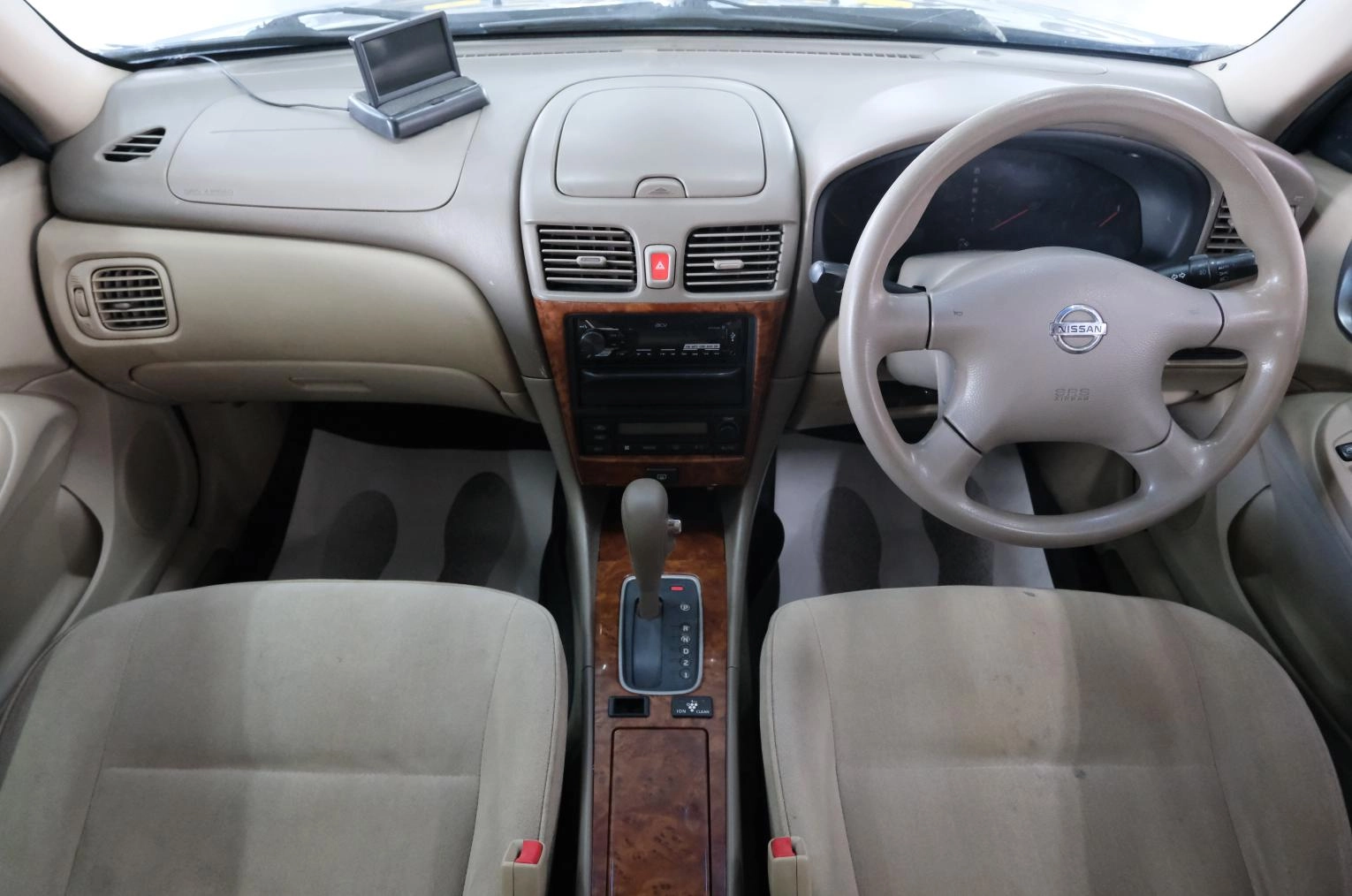 Nissan Bluebird Sylphy 13 из 21