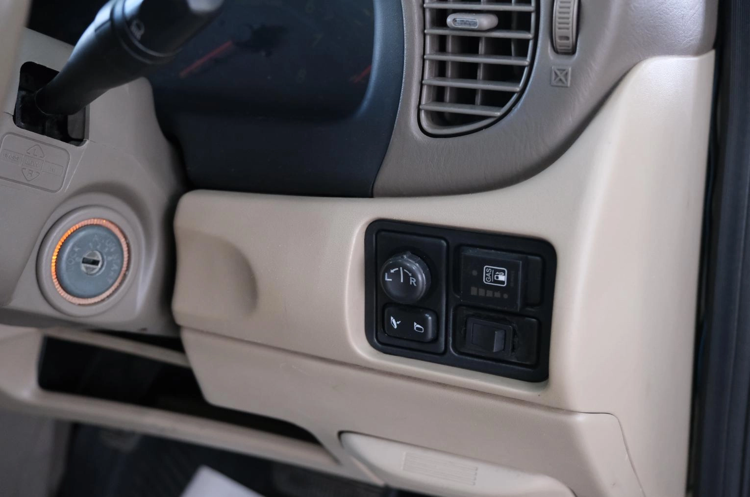 Nissan Bluebird Sylphy 9 из 21