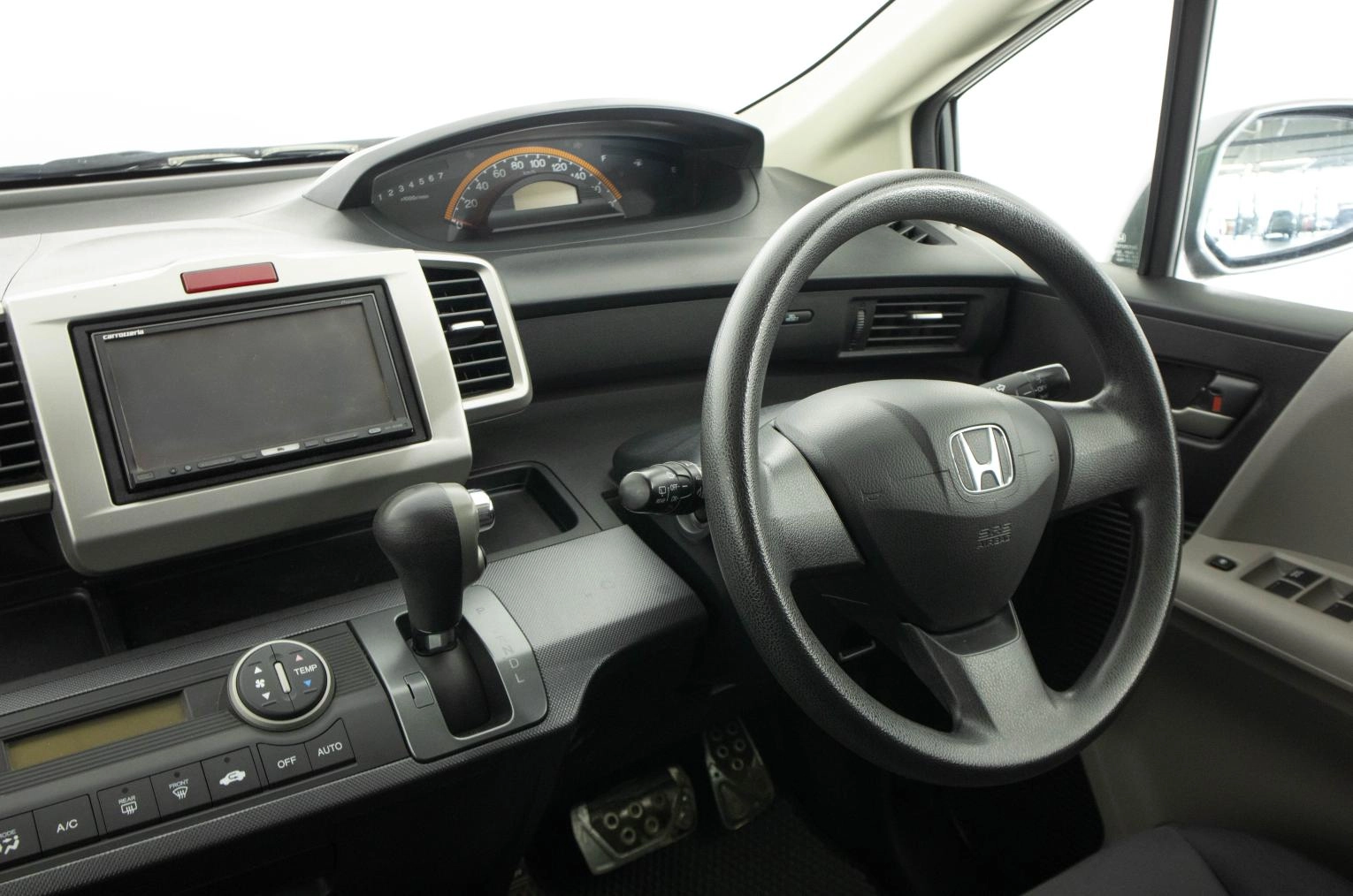 Honda Freed 15 из 21