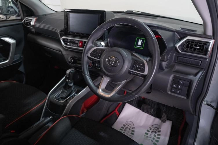 Toyota Raize 7 из 22