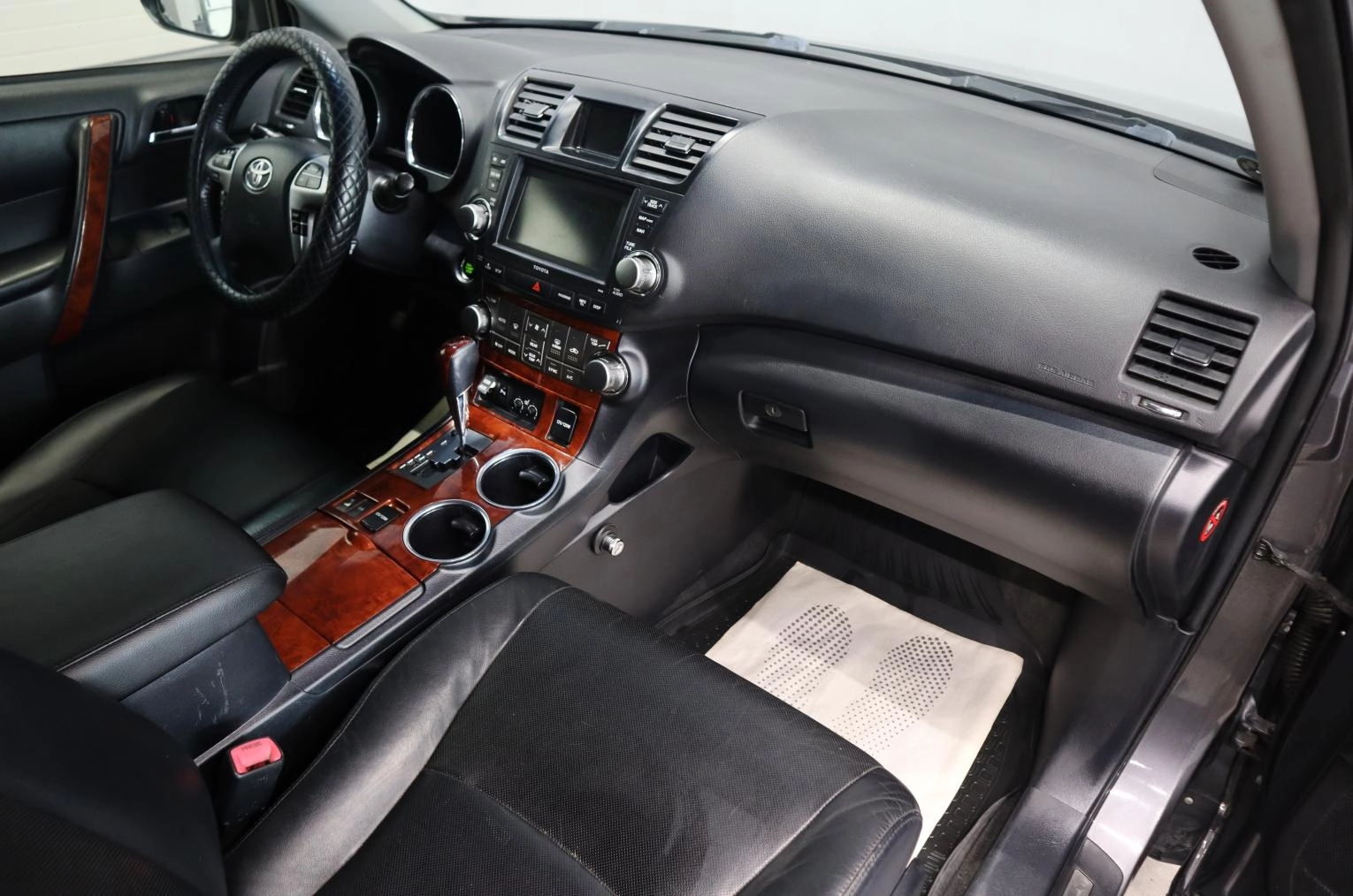 Toyota Highlander 17 из 19